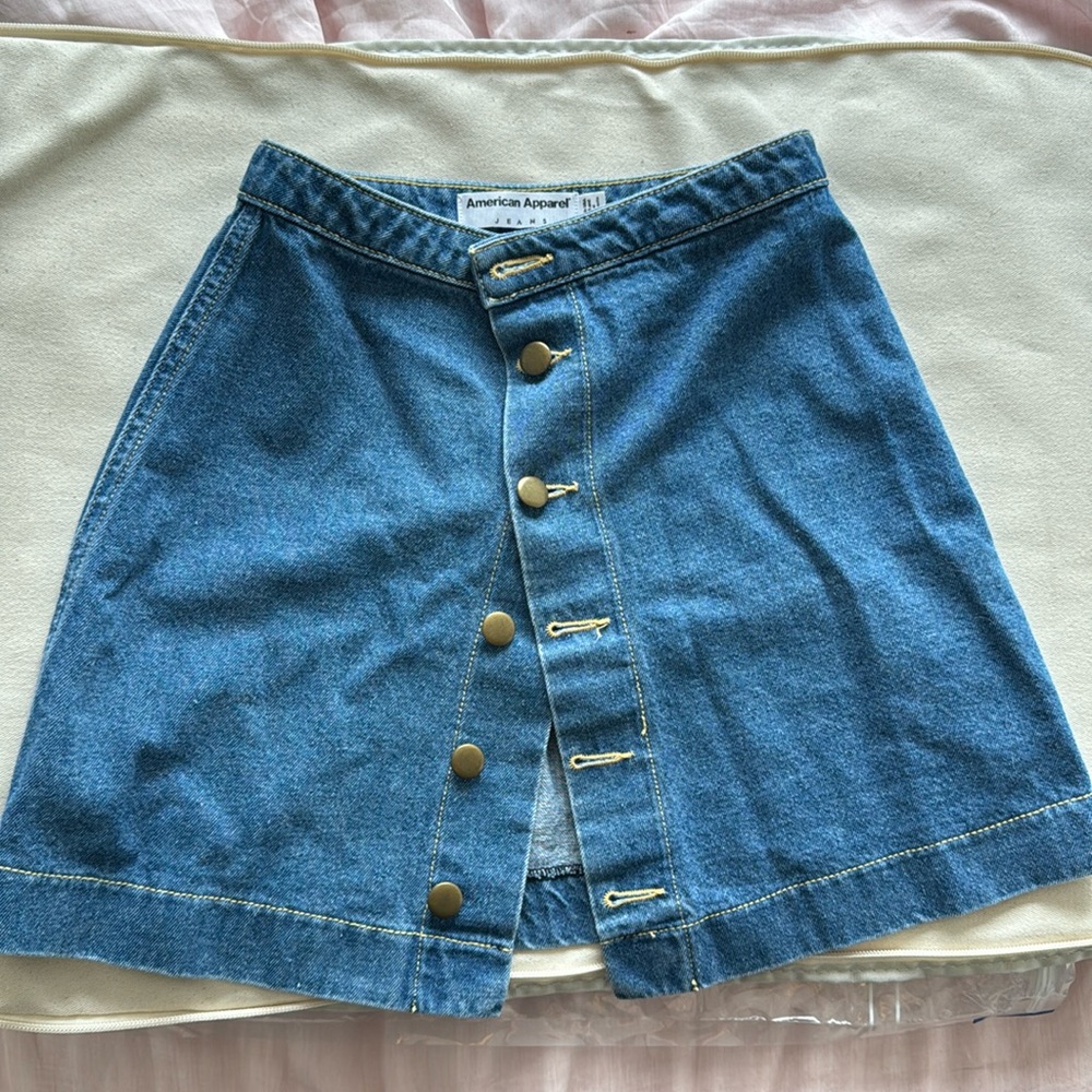 American Apparel Vintage-inspired denim skirt